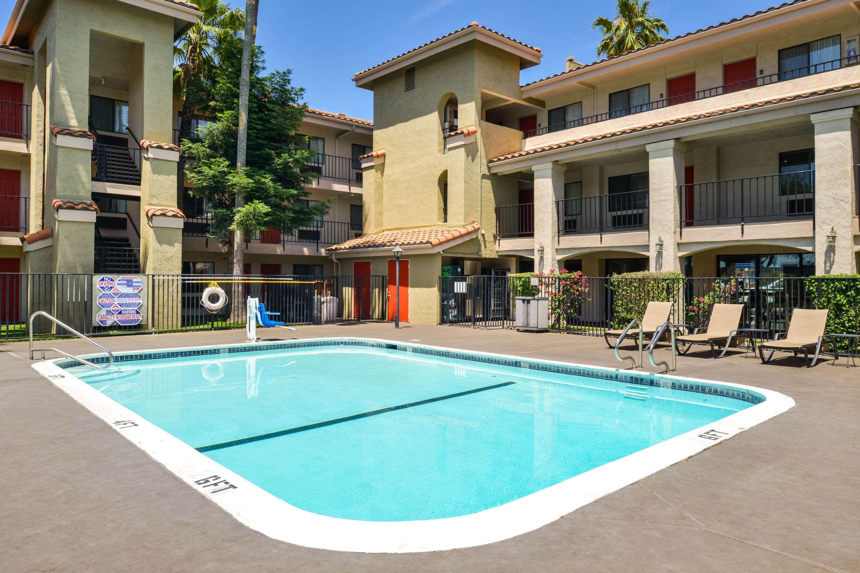 Rancho Cordova Inn Экстерьер фото